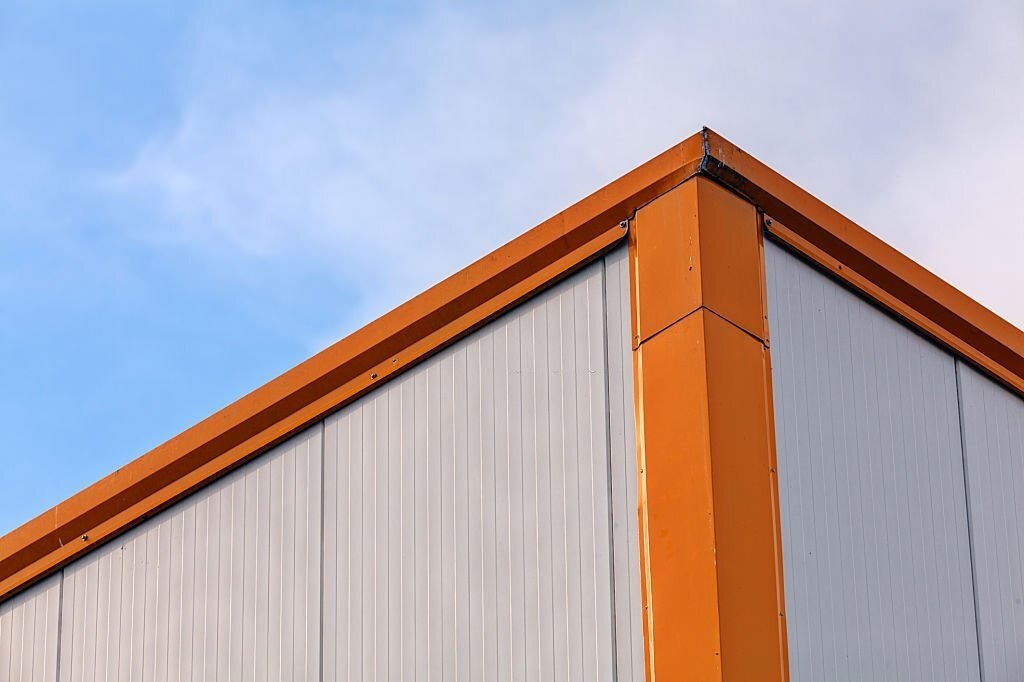 Hệ mái & tôn bao che (Roof & Wall Cladding)